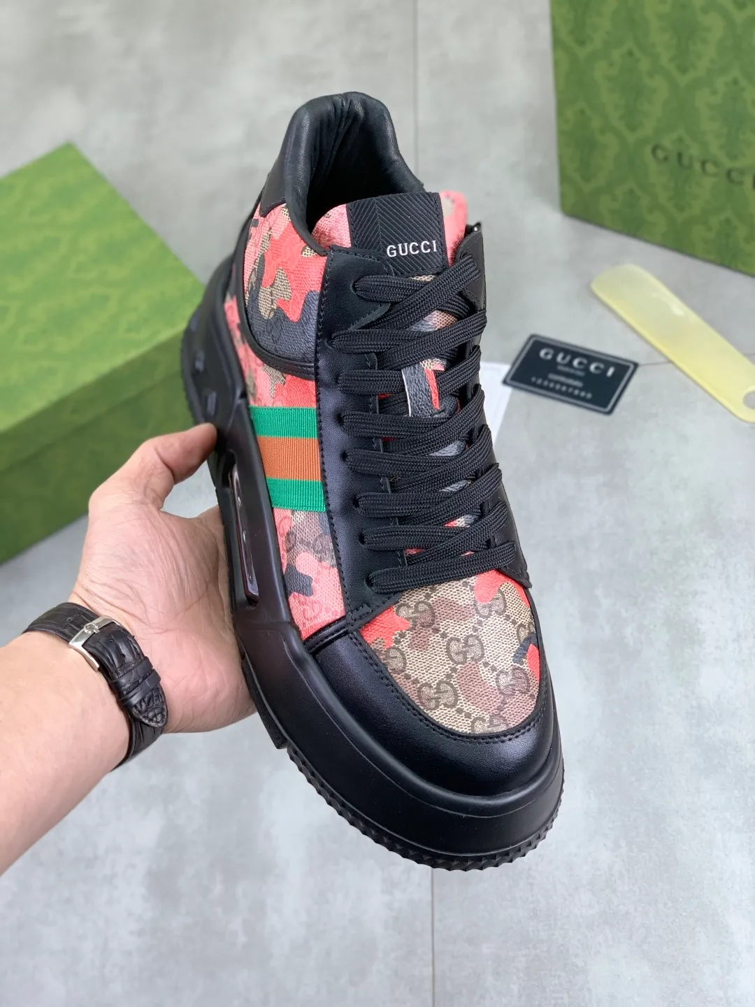 Men's shoes P440 💰[New style]🆘 The latest model from Gucci GUCCI official website🎁Classic casual fashion high-top men's shoes👟Best model💥The version is simple and elegant, exclusive for trendy men. Unique official website latest brand elements👑Gucci original decoration, fashionable and generous, the fabric is original soft calfskin➕Comfortable soft first-layer pigskin lining ✅The official website specifies the wear-resistant casual outsole, the classic model is taken in kind🎬Color: 4️⃣colors available😍Number: 38-44